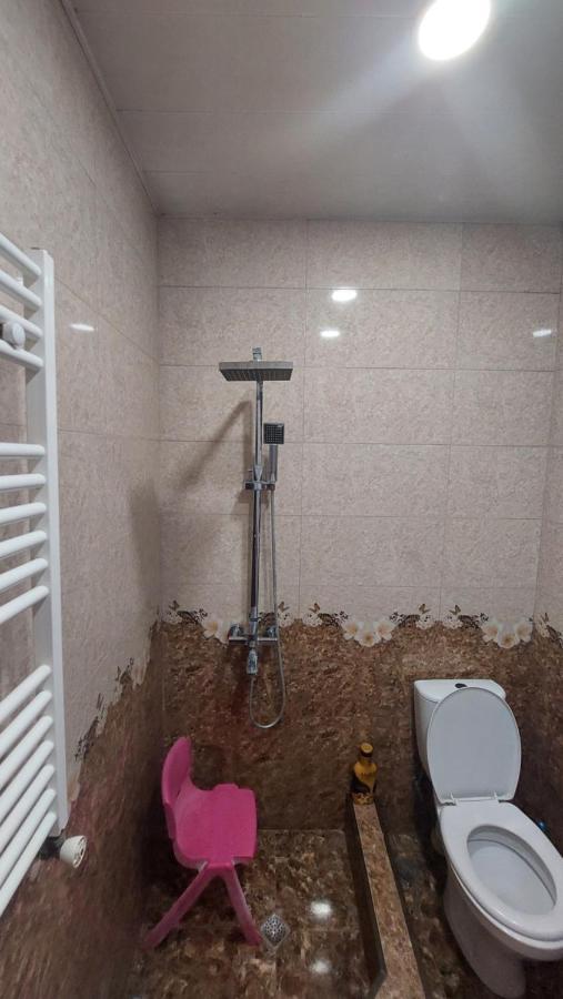Hotel Mari ティビリシ エクステリア 写真